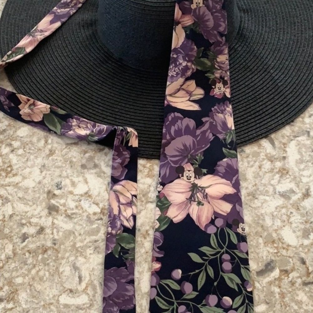 Walt Disney Co. Mickey Floral 56.5 X 4 Silk Multi-color Tie Navy/Purple/Green‎ - Picture 4 of 4